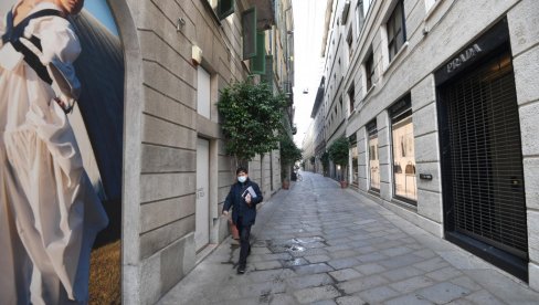 MARININ PORTRET OD VOSKA U HRAMU MODE: Izložba naše slavne umetnice u glamuroznoj ulici Spiga u Milanu MARININ PORTRET OD VOSKA U HRAMU MODE: Izložba naše slavne umetnice u glamuroznoj ulici Spiga u Milanu