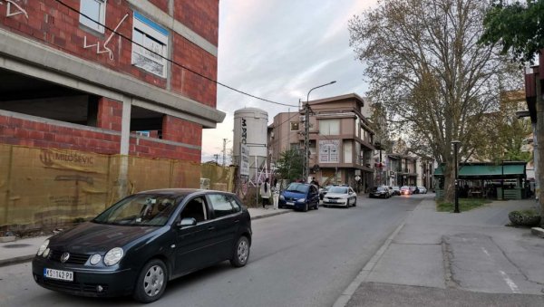 НАПАЛИ ПОЛИЦИЈУ У ЦЕНТРУ ГРАДА: Пало велико хапшење у Крушевцу НАПАЛИ ПОЛИЦИЈУ У ЦЕНТРУ ГРАДА: Пало велико хапшење у Крушевцу