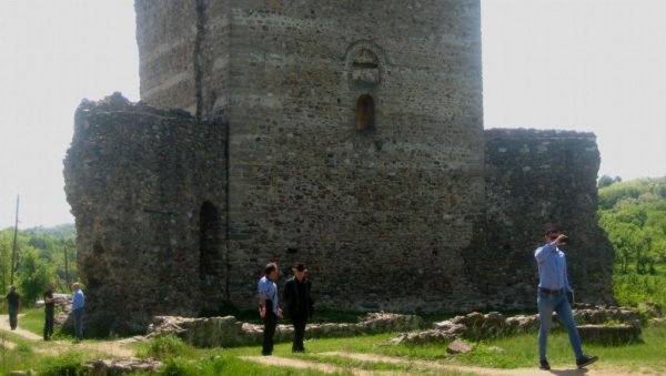 ПОДРШКА ЗА ВАЖНЕ СПОМЕНИКЕ ИСТОРИЈЕ: Ћићевац међу “Градовима у фокусу” - Од Министарства културе 5,9 милиона динара ПОДРШКА ЗА ВАЖНЕ СПОМЕНИКЕ ИСТОРИЈЕ: Ћићевац међу “Градовима у фокусу” - Од Министарства културе 5,9 милиона динара