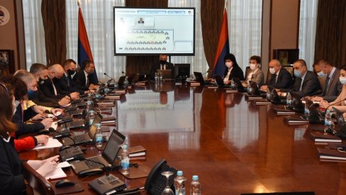 ВЛАДА УСВОЈИЛА ОДЛУКУ: Висина школарина у Српској остаје иста ВЛАДА УСВОЈИЛА ОДЛУКУ: Висина школарина у Српској остаје иста