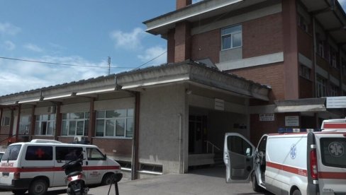 SPOMEN HEROJU U BELOM MANTILU: Meštani Toljevca nisu zaboravili nesebičnog lekara preminulog od korone SPOMEN HEROJU U BELOM MANTILU: Meštani Toljevca nisu zaboravili nesebičnog lekara preminulog od korone
