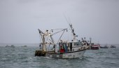 РИБАРИ ИЗВЕЛИ МОРНАРИЦУ: Напетост између Француске и Велике Британије у Ламаншу РИБАРИ ИЗВЕЛИ МОРНАРИЦУ: Напетост између Француске и Велике Британије у Ламаншу