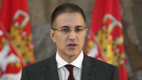 СТЕФАНОВИЋ: Већ дуго слушам лажи Ђиласа, Јеремића, Обрадовића! СТЕФАНОВИЋ: Већ дуго слушам лажи Ђиласа, Јеремића, Обрадовића!