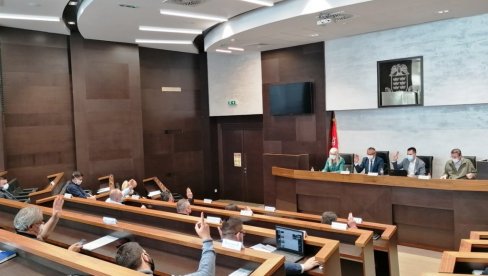 СУФИЦИТ 354,7 МИЛИОНА: Градско веће усвојило Предлог одлуке о завршном рачуну буџета Краљева за 2020. СУФИЦИТ 354,7 МИЛИОНА: Градско веће усвојило Предлог одлуке о завршном рачуну буџета Краљева за 2020.