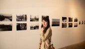 ИЗЛОЖБА ФОТОГРАФИЈА ИЗМЕЂУ: У Њујорку отворена поставка наше уметнице Емилије Гашић ИЗЛОЖБА ФОТОГРАФИЈА ИЗМЕЂУ: У Њујорку отворена поставка наше уметнице Емилије Гашић