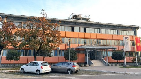 БОЛОВАЊА ПРАЗНЕ КАСУ: Фонда здравства и унија послодаваца о злоупотреби плаћеног одсуства БОЛОВАЊА ПРАЗНЕ КАСУ: Фонда здравства и унија послодаваца о злоупотреби плаћеног одсуства