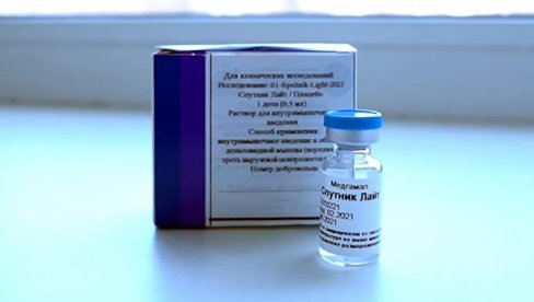 СПУТЊИК ЛАЈТ УЛАЗИ У ЦИВИЛНИ ПРОМЕТ ЗА ТРИ НЕДЕЉЕ: Ефикасност вакцине процењена на око 80 одсто СПУТЊИК ЛАЈТ УЛАЗИ У ЦИВИЛНИ ПРОМЕТ ЗА ТРИ НЕДЕЉЕ: Ефикасност вакцине процењена на око 80 одсто
