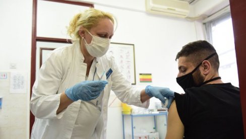 НАЈНОВИЈИ ПОДАЦИ: Преко пола милиона ревакцинисаних грађана у Београду НАЈНОВИЈИ ПОДАЦИ: Преко пола милиона ревакцинисаних грађана у Београду