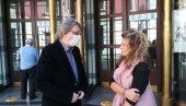 КОМЕМОРАЦИЈА ФЕЂИ СТОЈАНОВИЋУ: Бројне колеге окупиле се да одају почаст глумцу (ФОТО) КОМЕМОРАЦИЈА ФЕЂИ СТОЈАНОВИЋУ: Бројне колеге окупиле се да одају почаст глумцу (ФОТО)