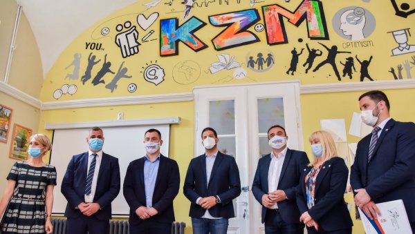 КАНЦЕЛАРИЈА ЗА МЛАДЕ У НОВОМ БЕЧЕЈУ: Вања Удовичић - Омладина ће имати више простора да се изражава и покаже своје идеје КАНЦЕЛАРИЈА ЗА МЛАДЕ У НОВОМ БЕЧЕЈУ: Вања Удовичић - Омладина ће имати више простора да се изражава и покаже своје идеје