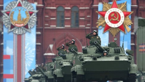 AMERIČKI MEDIJI: Na Paradu pobede u Moskvi dolazi specijalni gost iz Amerike AMERIČKI MEDIJI: Na Paradu pobede u Moskvi dolazi specijalni gost iz Amerike