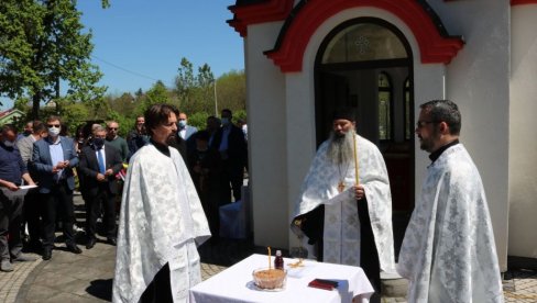 СВИРЕПО ИХ ПОГУБИЛИ НА ВАСКРС: 29 година од страдања Срба у Чардаку и Дервенти (ФОТО) СВИРЕПО ИХ ПОГУБИЛИ НА ВАСКРС: 29 година од страдања Срба у Чардаку и Дервенти (ФОТО)