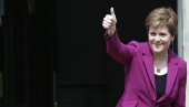 ШКОТИ ФОРСИРАЈУ ОТЦЕПЉЕЊЕ: Независност се надвија над Великом Британијом ШКОТИ ФОРСИРАЈУ ОТЦЕПЉЕЊЕ: Независност се надвија над Великом Британијом
