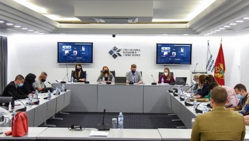 ХАОС НА ТРЖИШТУ НЕКРЕТНИНА: Привредна комора траже да се уреди питање посредовања у промету објеката ХАОС НА ТРЖИШТУ НЕКРЕТНИНА: Привредна комора траже да се уреди питање посредовања у промету објеката