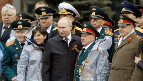 НЕ ОПРAШТАМО ОНИМА КОЈИ КУЈУ АГРЕСИЈУ: Какве поруке је Путин упутио са велике војне параде у Москви НЕ ОПРAШТАМО ОНИМА КОЈИ КУЈУ АГРЕСИЈУ: Какве поруке је Путин упутио са велике војне параде у Москви