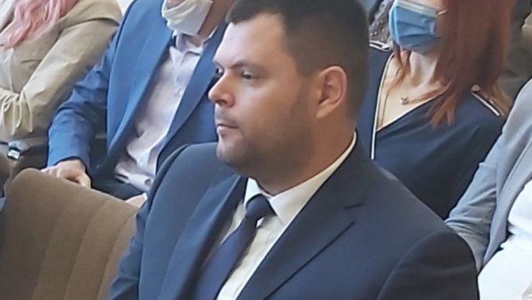ПРВИ СРБИН НА ЧЕЛУ НИКШИЋА ПОСЛЕ ОСАМ ДЕЦЕНИЈА: Марко Ковачевић изабран за градоначелника ПРВИ СРБИН НА ЧЕЛУ НИКШИЋА ПОСЛЕ ОСАМ ДЕЦЕНИЈА: Марко Ковачевић изабран за градоначелника