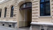БИБЛИОТЕКА У ПОЖАРЕВЦУ: Ово је био разлог нестанка масивних врата (ФОТО) БИБЛИОТЕКА У ПОЖАРЕВЦУ: Ово је био разлог нестанка масивних врата (ФОТО)