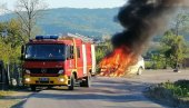 БУКТИЊА КОД ЧАЧКА: Запалио се аутомобил у покрету