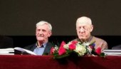 ОН СЕ ИГРАО РУКОМЕТА: Тужна вест о смрти великог Николе Браце Павлишина (ВИДЕО) ОН СЕ ИГРАО РУКОМЕТА: Тужна вест о смрти великог Николе Браце Павлишина (ВИДЕО)