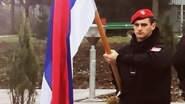 УМЕСТО НА СВАДБУ, ИСПРАЋАМО ГА НА ВЕЧНИ ПОЧИНАК! Колеге се опростиле од припадника САЈ који је погинуо у саобраћајној несрећи (ФОТО) УМЕСТО НА СВАДБУ, ИСПРАЋАМО ГА НА ВЕЧНИ ПОЧИНАК! Колеге се опростиле од припадника САЈ који је погинуо у саобраћајној несрећи (ФОТО)