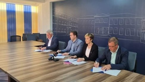 ИЗИГРАЛИ СРБЕ, АЛИ И АРИФИЈА: Албанске партије у Прешеву формирале власт без наших сународника и победника ИЗИГРАЛИ СРБЕ, АЛИ И АРИФИЈА: Албанске партије у Прешеву формирале власт без наших сународника и победника