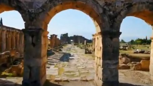 OTKRIVENA SMRTONOSNA TAJNA: Evo šta se krije iza rimskih Vrata pakla (VIDEO) OTKRIVENA SMRTONOSNA TAJNA: Evo šta se krije iza rimskih Vrata pakla (VIDEO)