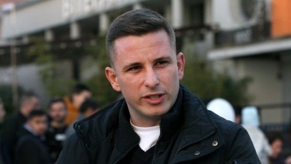 ЈОВИЧИЋ ОСТАЈЕ ИЗА РЕШЕТАКА: Познато шта ће бити са осталима који су приведени са председником општине Палилула ЈОВИЧИЋ ОСТАЈЕ ИЗА РЕШЕТАКА: Познато шта ће бити са осталима који су приведени са председником општине Палилула