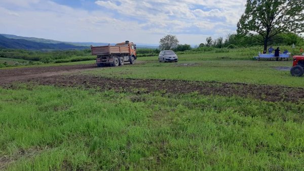 УСКОРО ИЗГРАДЊА НОВОГ МАНАСТИРА: Храм ће бити саграђен у селу Шуљковцу код Јагодине УСКОРО ИЗГРАДЊА НОВОГ МАНАСТИРА: Храм ће бити саграђен у селу Шуљковцу код Јагодине