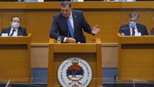 ДОДИК ЈАСАН: Ратко Младић је војник, а не злочинац! ДОДИК ЈАСАН: Ратко Младић је војник, а не злочинац!