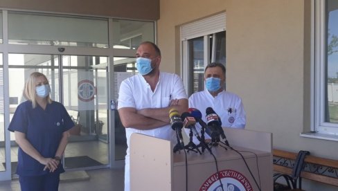НОВИНЕ У ЛЕЧЕЊУ ПРОСТАТЕ: Лекар из Инсбрука обавио три операције у бијељинској болници НОВИНЕ У ЛЕЧЕЊУ ПРОСТАТЕ: Лекар из Инсбрука обавио три операције у бијељинској болници