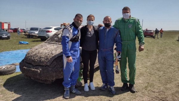 АДРЕНАЛИНСКА ТРКА ДРЖАВНИХ КЛУБОВА: Сомборци тријумфовали у ауто кросу АДРЕНАЛИНСКА ТРКА ДРЖАВНИХ КЛУБОВА: Сомборци тријумфовали у ауто кросу