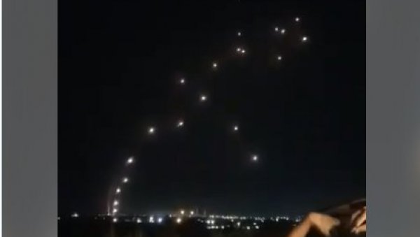 МОЋНО ДЕЈСТВО ГВОЗДЕНЕ КУПОЛЕ: Погледајте како израелска војска одбија ракетни напад у Тел Авиву (ВИДЕО) МОЋНО ДЕЈСТВО ГВОЗДЕНЕ КУПОЛЕ: Погледајте како израелска војска одбија ракетни напад у Тел Авиву (ВИДЕО)