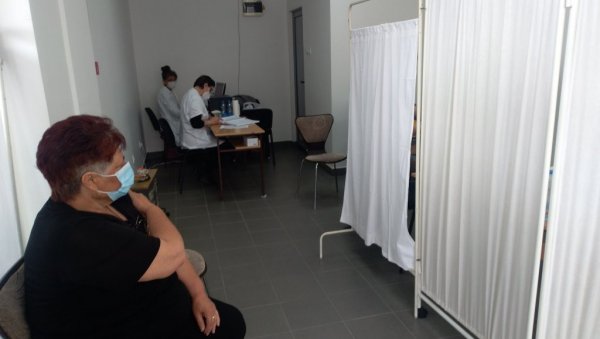ЗАРАЖЕНЕ ЈОШ 23 ОСОБЕ: И даље неповољна епидемиолошка ситуација у Пиротском округу ЗАРАЖЕНЕ ЈОШ 23 ОСОБЕ: И даље неповољна епидемиолошка ситуација у Пиротском округу