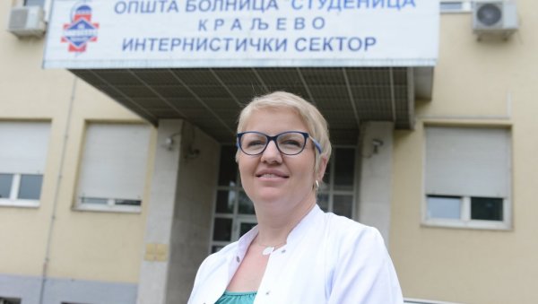 НА ПРВОЈ ЛИНИЈИ КОВИД ОДБРАНЕ: У Краљеву медицинске сестре и техничари свој дан обележили у радној атмосфери НА ПРВОЈ ЛИНИЈИ КОВИД ОДБРАНЕ: У Краљеву медицинске сестре и техничари свој дан обележили у радној атмосфери