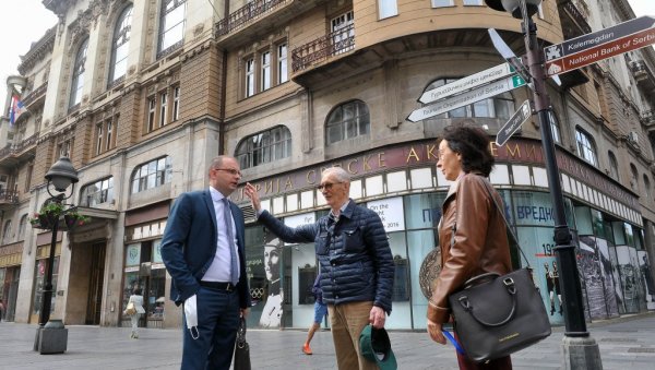 ФАРЧИЋ ЈОШ ЧЕКА СЛИКЕ: Заказана примопредаја шест дела академика Омчикуса власнику неочекивано одложена ФАРЧИЋ ЈОШ ЧЕКА СЛИКЕ: Заказана примопредаја шест дела академика Омчикуса власнику неочекивано одложена
