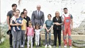 RAKIĆ U POSETI OPŠTINI PARTEŠ: Kuće za dve porodice i asfaltiranje ulica RAKIĆ U POSETI OPŠTINI PARTEŠ: Kuće za dve porodice i asfaltiranje ulica