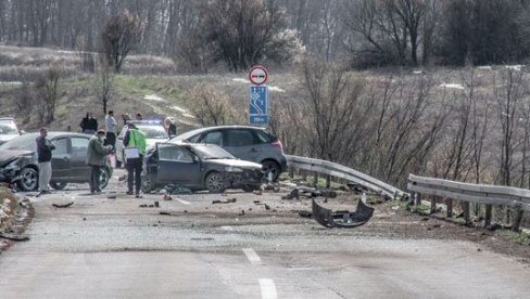 ИЗАЗВАЛИ НЕСРЕЋУ У КОЈОЈ ЈЕ ПОГИНУЛА БЕБА: Подигнута оптужница против двојице Неготинаца због удеса код Зајечара ИЗАЗВАЛИ НЕСРЕЋУ У КОЈОЈ ЈЕ ПОГИНУЛА БЕБА: Подигнута оптужница против двојице Неготинаца због удеса код Зајечара