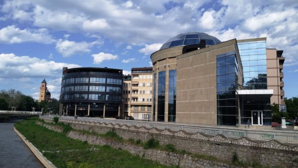 КОНАЧНО БЕЗ ПРИЈЕМА НА КОВИД-ОДЕЉЕЊЕ: Број хоспитализованих у Параћину спао на 33 КОНАЧНО БЕЗ ПРИЈЕМА НА КОВИД-ОДЕЉЕЊЕ: Број хоспитализованих у Параћину спао на 33