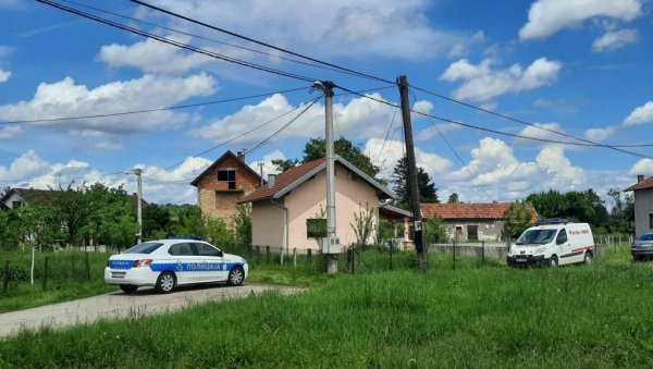 У ЕКСПЛОЗИЈИ ПОГИНУЛО ДЕТЕ: Трагедија у Дервенти У ЕКСПЛОЗИЈИ ПОГИНУЛО ДЕТЕ: Трагедија у Дервенти