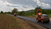 REKONSTRUKCIJA PUTA GRABOVAC – VRLANE: Vrednost radova je preko 20 miliona dinara REKONSTRUKCIJA PUTA GRABOVAC – VRLANE: Vrednost radova je preko 20 miliona dinara