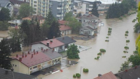 DODIK - ZATEKAO SAM VEĆ POTOPLJENI GRAD: Predsednik RS svedočio na suđenju odgovornima za poplave u Doboju, u maju 2014. DODIK - ZATEKAO SAM VEĆ POTOPLJENI GRAD: Predsednik RS svedočio na suđenju odgovornima za poplave u Doboju, u maju 2014.