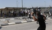 IZRAELSKI VOJNICI UBILI PALESTINCA: Pucali u mladića od 16 godina zbog kamena u ruci IZRAELSKI VOJNICI UBILI PALESTINCA: Pucali u mladića od 16 godina zbog kamena u ruci