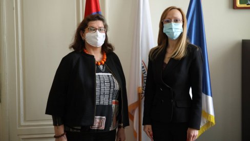 NOVA AMBASADORKA RUMUNIJE POSETILA VRŠAC: Izgradnja auto-puta Beograd – Vršac – Temišvar veoma je važna NOVA AMBASADORKA RUMUNIJE POSETILA VRŠAC: Izgradnja auto-puta Beograd – Vršac – Temišvar veoma je važna