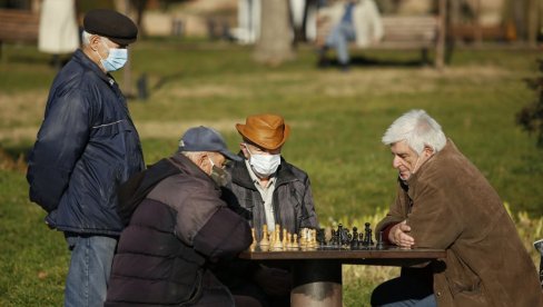 ВЕЛИКЕ СУ МУКЕ СТАРИХ: Повереница за заштиту равноправности о дискриминацији грађана у трећем добу ВЕЛИКЕ СУ МУКЕ СТАРИХ: Повереница за заштиту равноправности о дискриминацији грађана у трећем добу