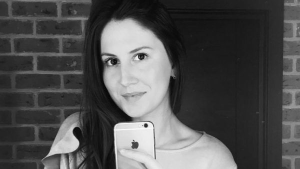 РОДИТЕЉИ У СУЗАМА: Уместо свадбе, одржана сахрана - откривено како се наставница херој жртвовала за ђака РОДИТЕЉИ У СУЗАМА: Уместо свадбе, одржана сахрана - откривено како се наставница херој жртвовала за ђака