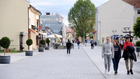 PITANJE PODELJENIH ŠKOLA U VUKOVARU: Srpska deca će slušati nastavu na hrvatskom jeziku? PITANJE PODELJENIH ŠKOLA U VUKOVARU: Srpska deca će slušati nastavu na hrvatskom jeziku?