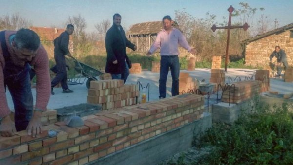 ГРУБИ РАДОВИ ПРИВЕДЕНИ КРАЈУ: Огроман посао урађен - село Крајишник добија цркву ГРУБИ РАДОВИ ПРИВЕДЕНИ КРАЈУ: Огроман посао урађен - село Крајишник добија цркву