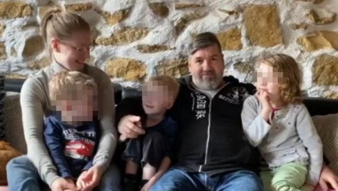 РОЂЕНОМ СТРИЦУ РОДИЛА ТРОЈЕ ДЕЦЕ: Први пут је видео кад је била беба - у браку су већ 14 година! (ФОТО/ВИДЕО() РОЂЕНОМ СТРИЦУ РОДИЛА ТРОЈЕ ДЕЦЕ: Први пут је видео кад је била беба - у браку су већ 14 година! (ФОТО/ВИДЕО()