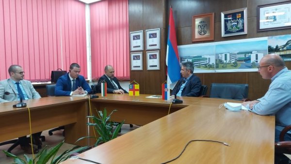ЗНАЧАЈАН САСТАНАК: Сусрет градоначелника Врања и конзула Бугарске ЗНАЧАЈАН САСТАНАК: Сусрет градоначелника Врања и конзула Бугарске