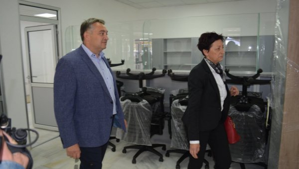 НОВА ЗГРАДА ПОЛИЦИЈЕ У СВИЛАЈНЦУ: Радници полицијске станице радиће у комфорнијим условима НОВА ЗГРАДА ПОЛИЦИЈЕ У СВИЛАЈНЦУ: Радници полицијске станице радиће у комфорнијим условима